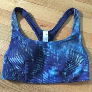 Lululemon sports bra